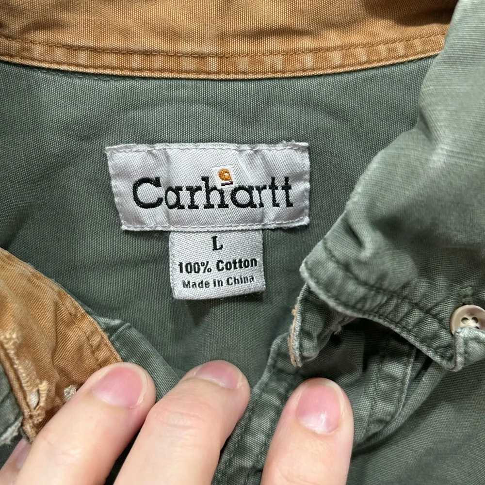 Carhartt Olive Green and Tan Contrast Collar Work Shirt - Picture 3 of 8